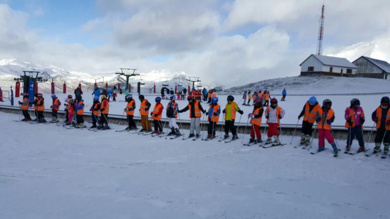 La Campaña de Esquí Escolar de la DPH comienza en La Jacetania 